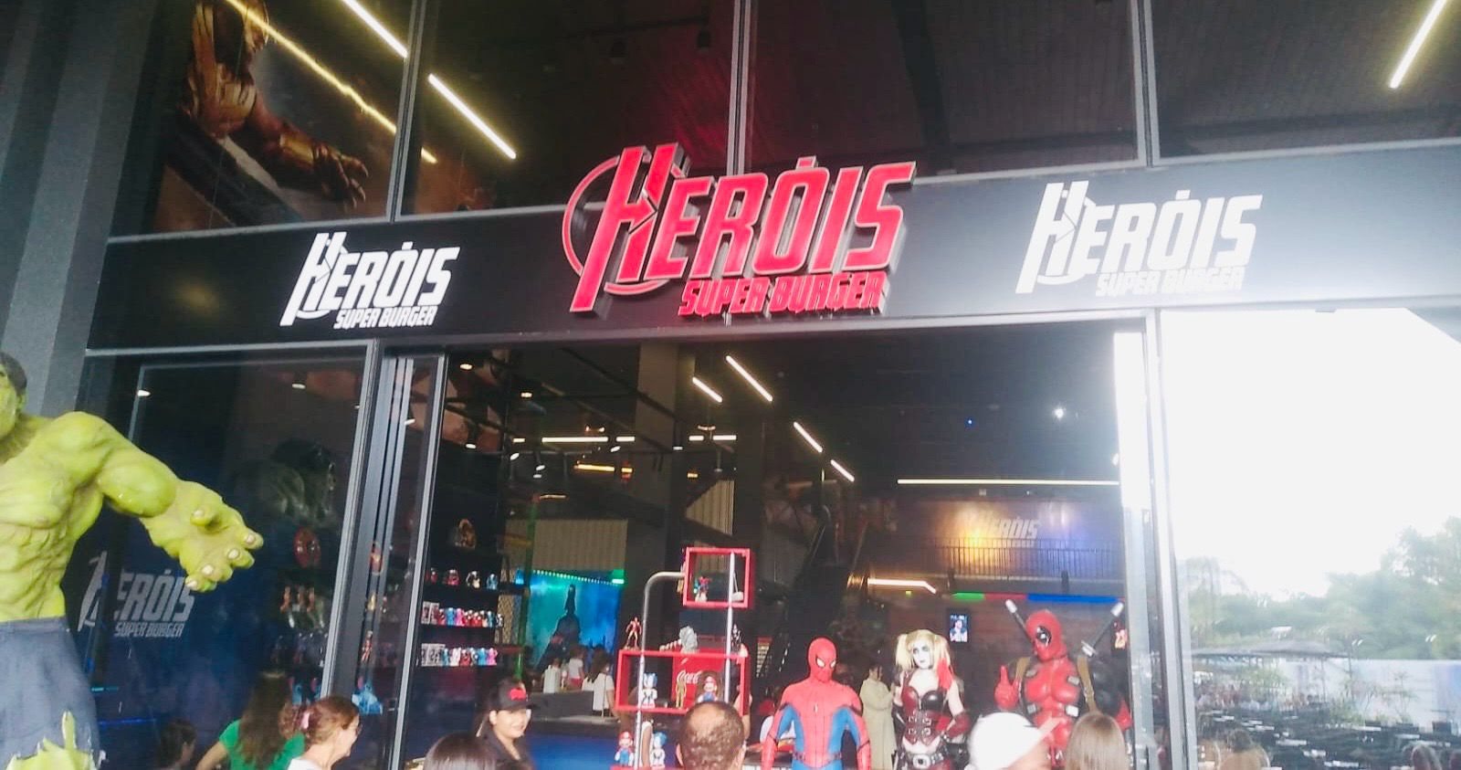 Letreiro Herois Super Burger