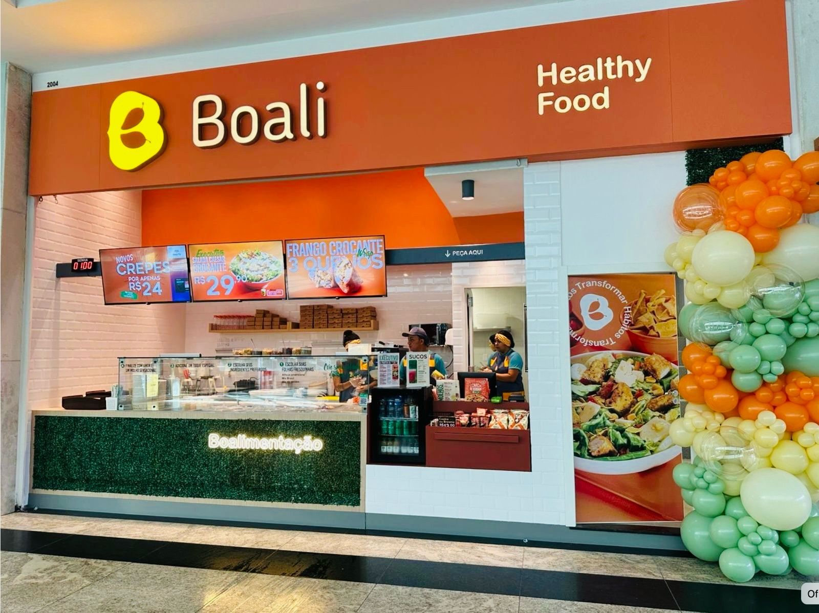 Quiosque Boali com peças promocionais